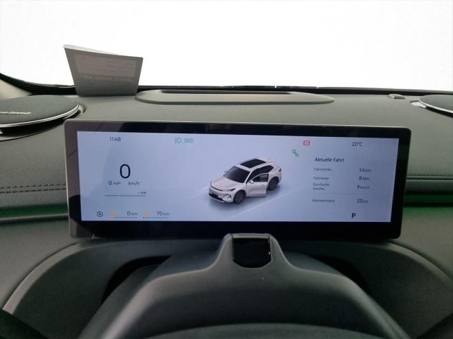 Car gallery image