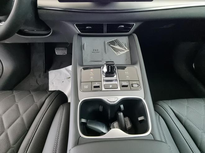 Car gallery image