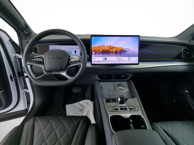 Car gallery image