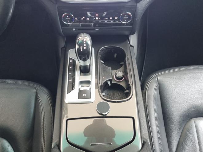 Car gallery image