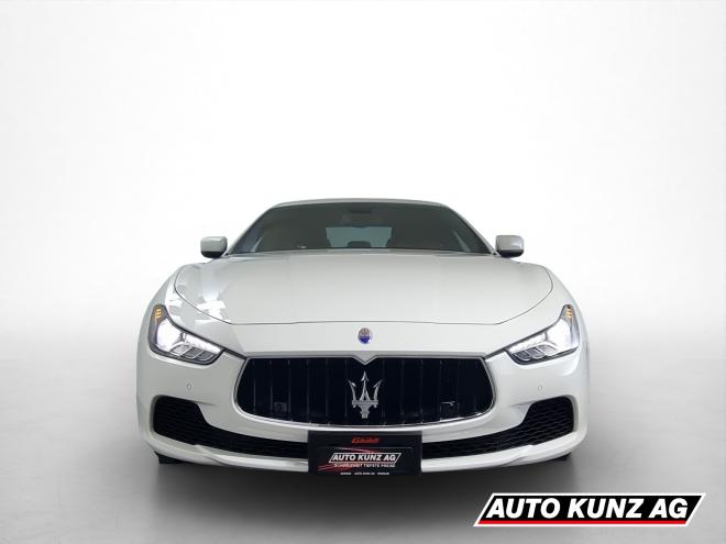 Car gallery image