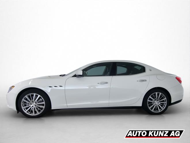 Car gallery image