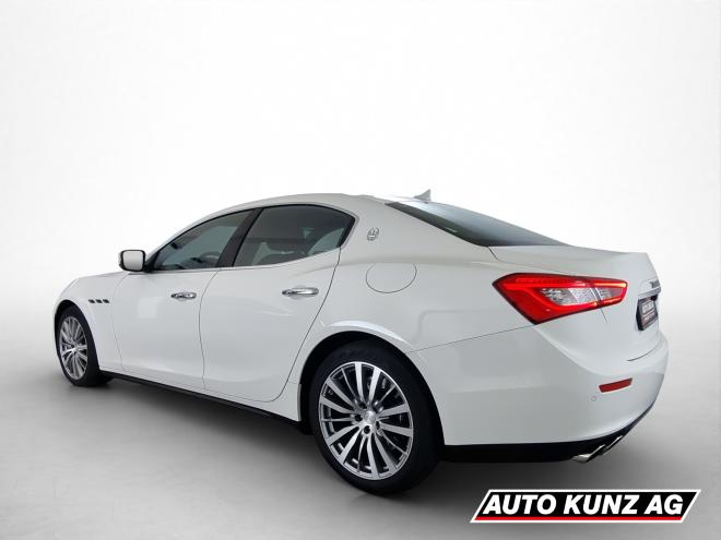 Car gallery image