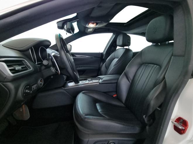 Car gallery image