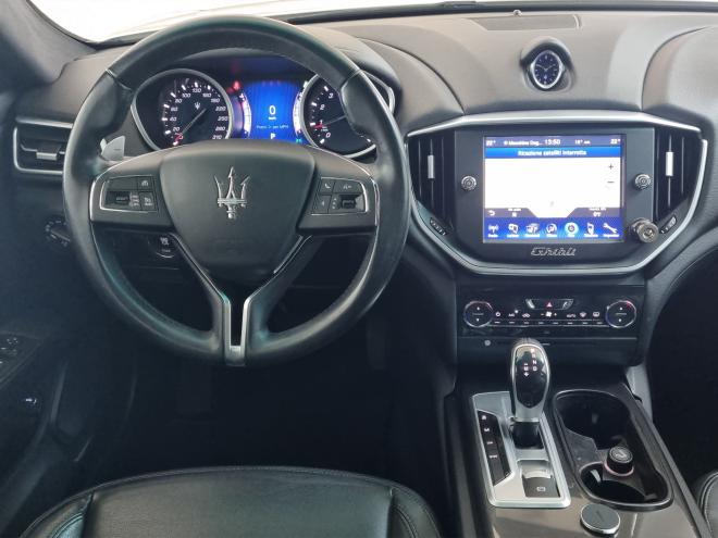 Car gallery image