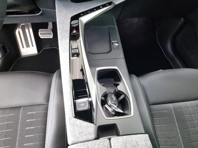 Car gallery image