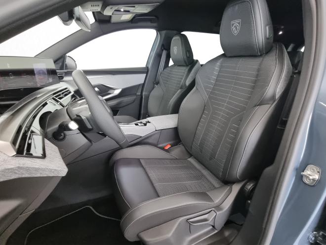 Car gallery image