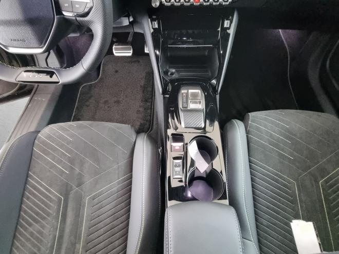 Car gallery image