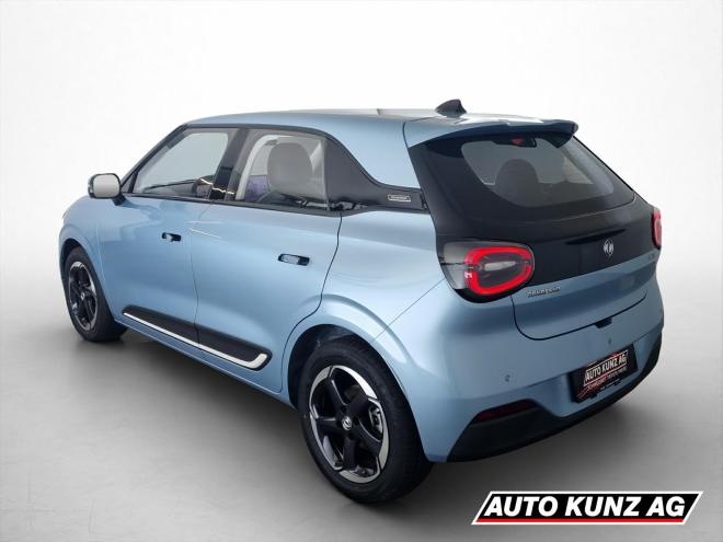 Car gallery image