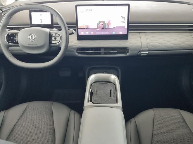 Car gallery image