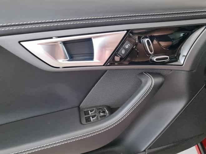 Car gallery image