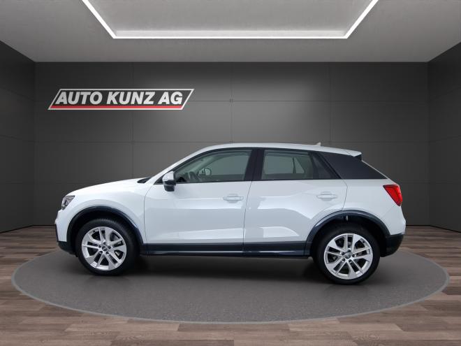 Car gallery image