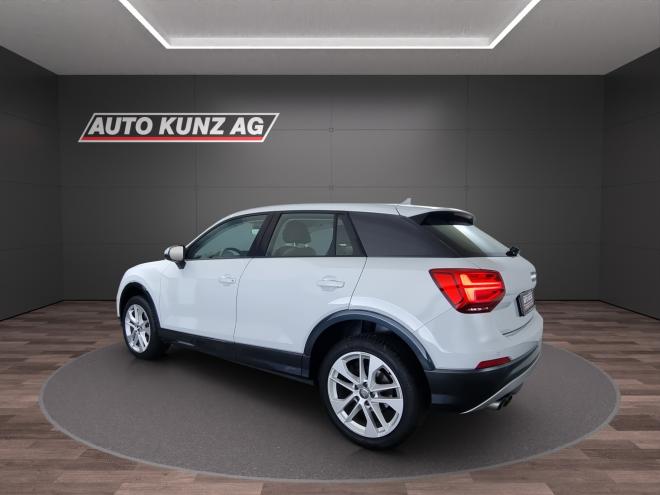 Car gallery image