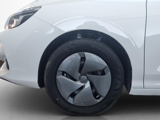 Car gallery image
