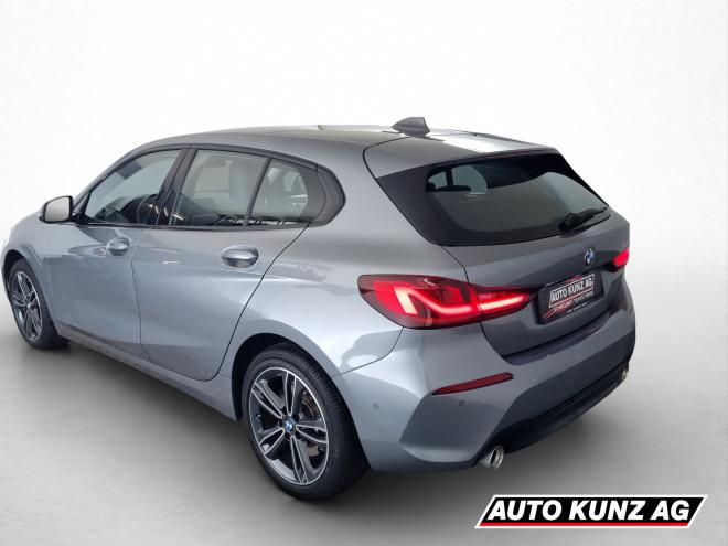 Car gallery image