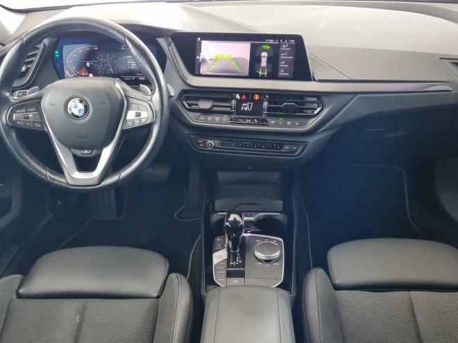 Car gallery image