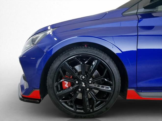 Car gallery image